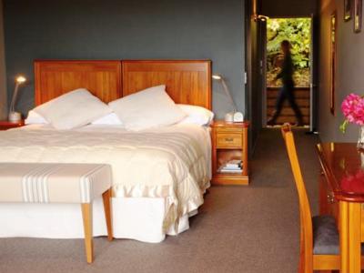 Stewart Island Lodge Oban  ภายนอก รูปภาพ